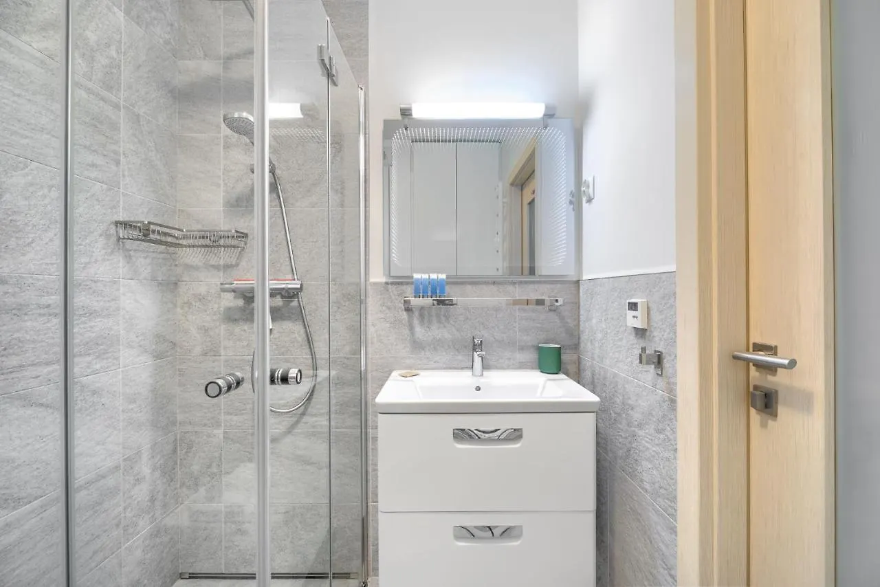 Warta River Comfort Apartment بوزنان بولندا