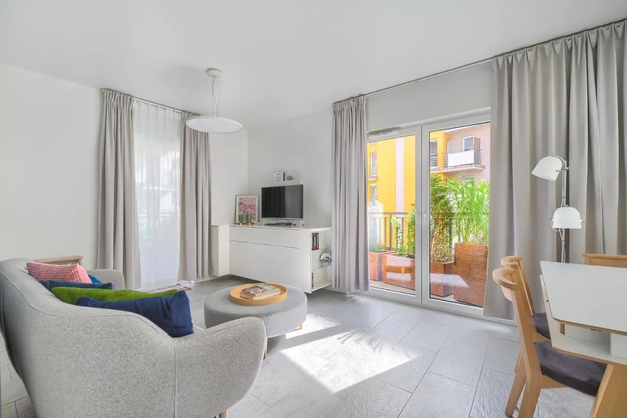 Warta River Comfort Apartment بوزنان